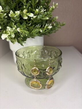 Vintage Gold Tone Citrine Yellow Faceted Glass Drop Dangle Statement Earrings